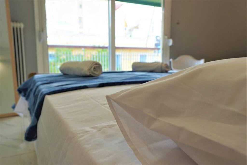 Athens Central 3Bd Apartment Next To Metro Luxury المظهر الخارجي الصورة